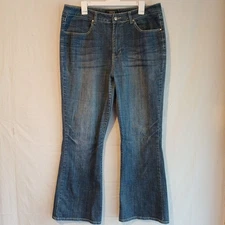 Crest Jeans Women's Blue Denim Med Wash Distressed Flare Leg Sz 17-18, 38 X 30