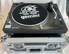 Technics SL1210MK2 Direct Drive DJ Turntable + Hard Case