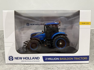Universal Hobbies - New Holland T7.225 (2 Millionst) - UH6744 - 1:32 - Mint/New