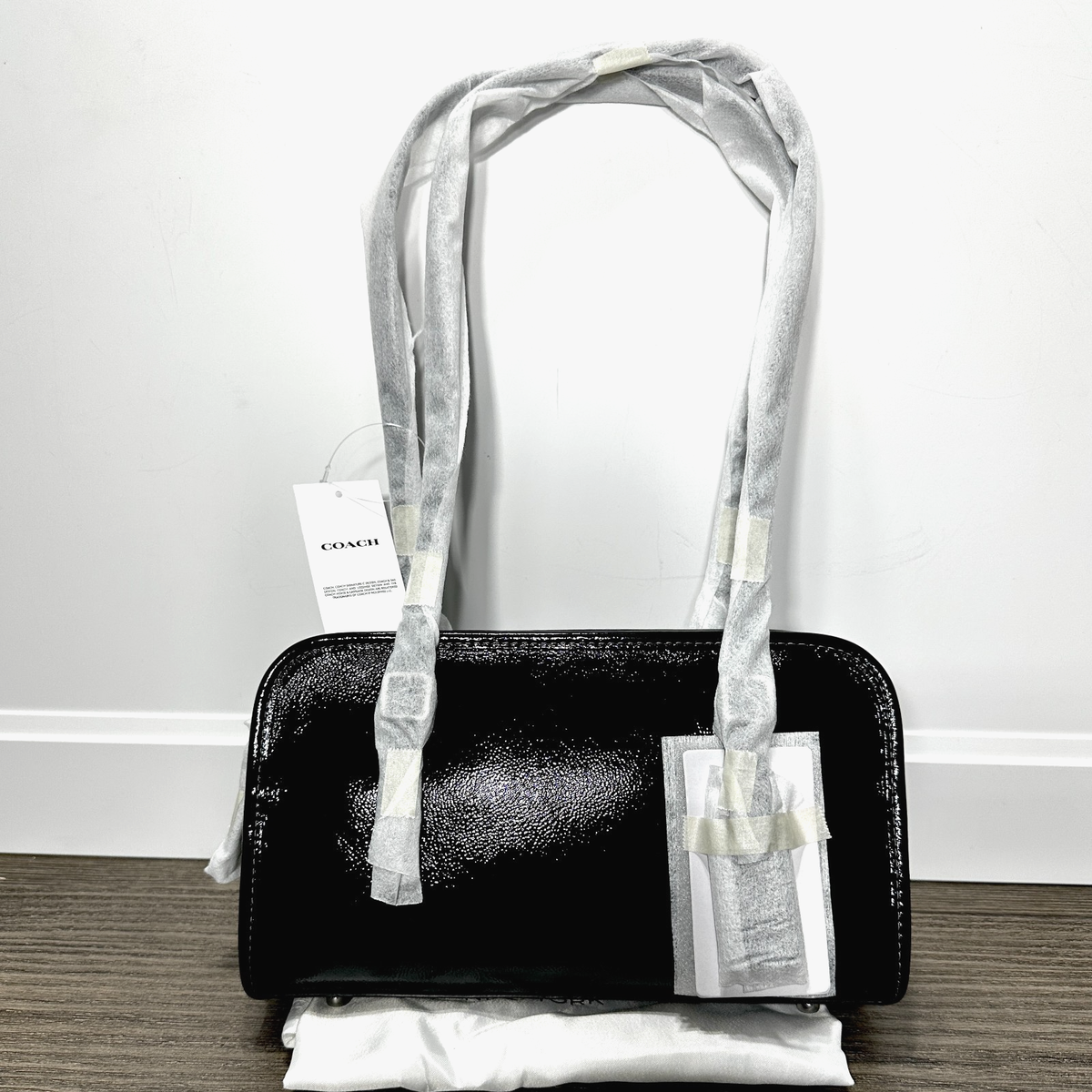 COACH Swing Zip Bag in Black Crinkle patent leather CA034 NWT | eBay