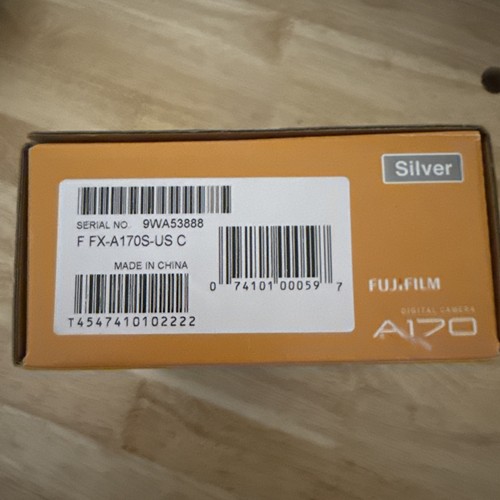 NEW Fujifilm FinePix A Series A170 10.2MP Digital Camera - Silver - Picture 11 of 12