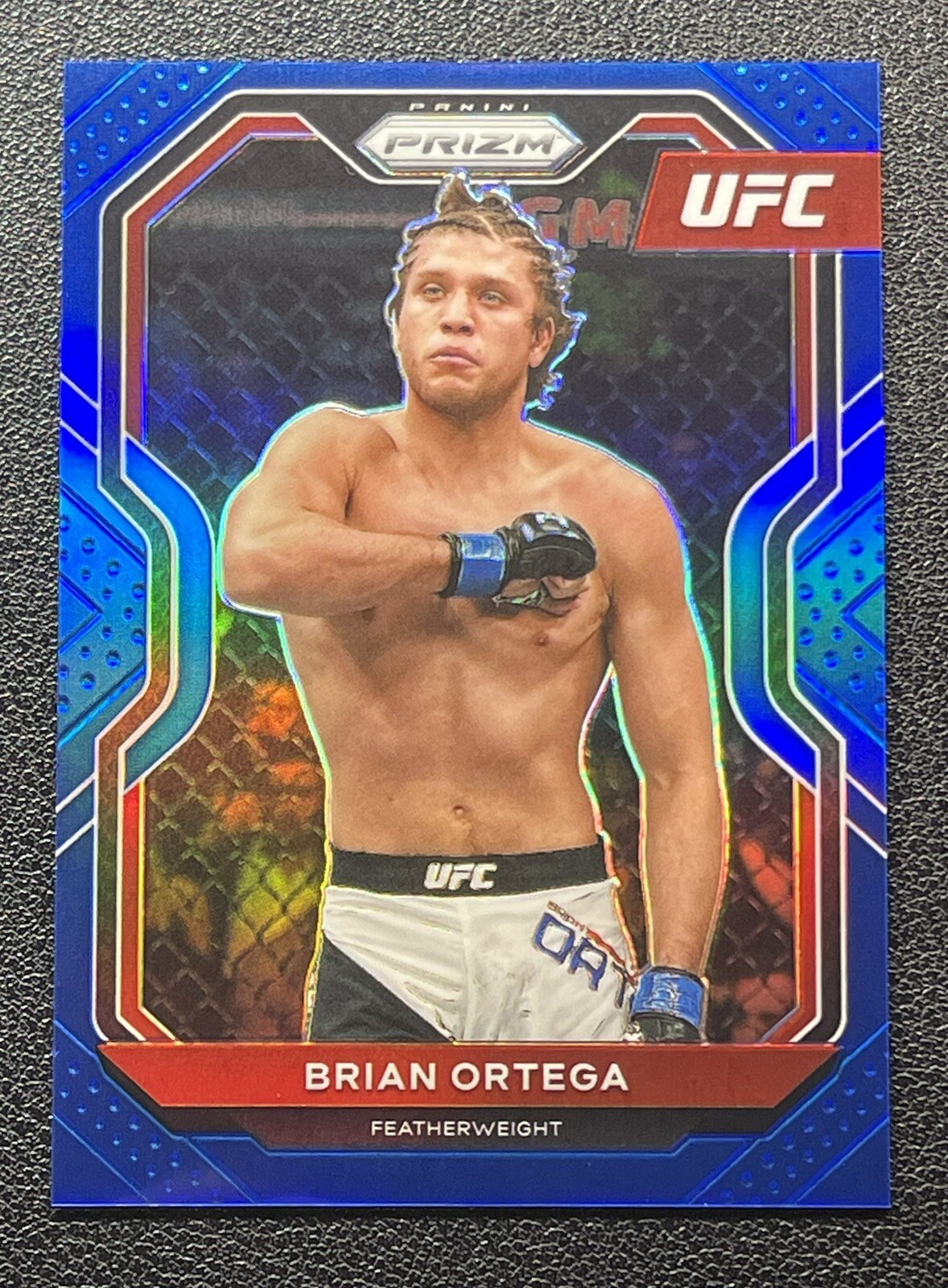 2021 Panini Prizm UFC Brian Ortega #48 Blue Prizm 081 /199 - Featherweight