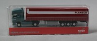 "Herpa 066860 N,1:160 Scania R Tieflader Gardinenplanen-Sattelzug \"Planzer\" (Ch)"