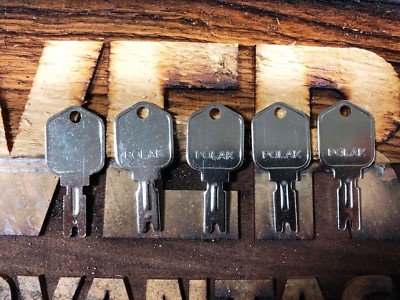 5 KEYS-FORKLIFT KEY CLARK YALE DAEWOO GRADALL JLG HYSTER CAT SKYTRAC POLAK 166 