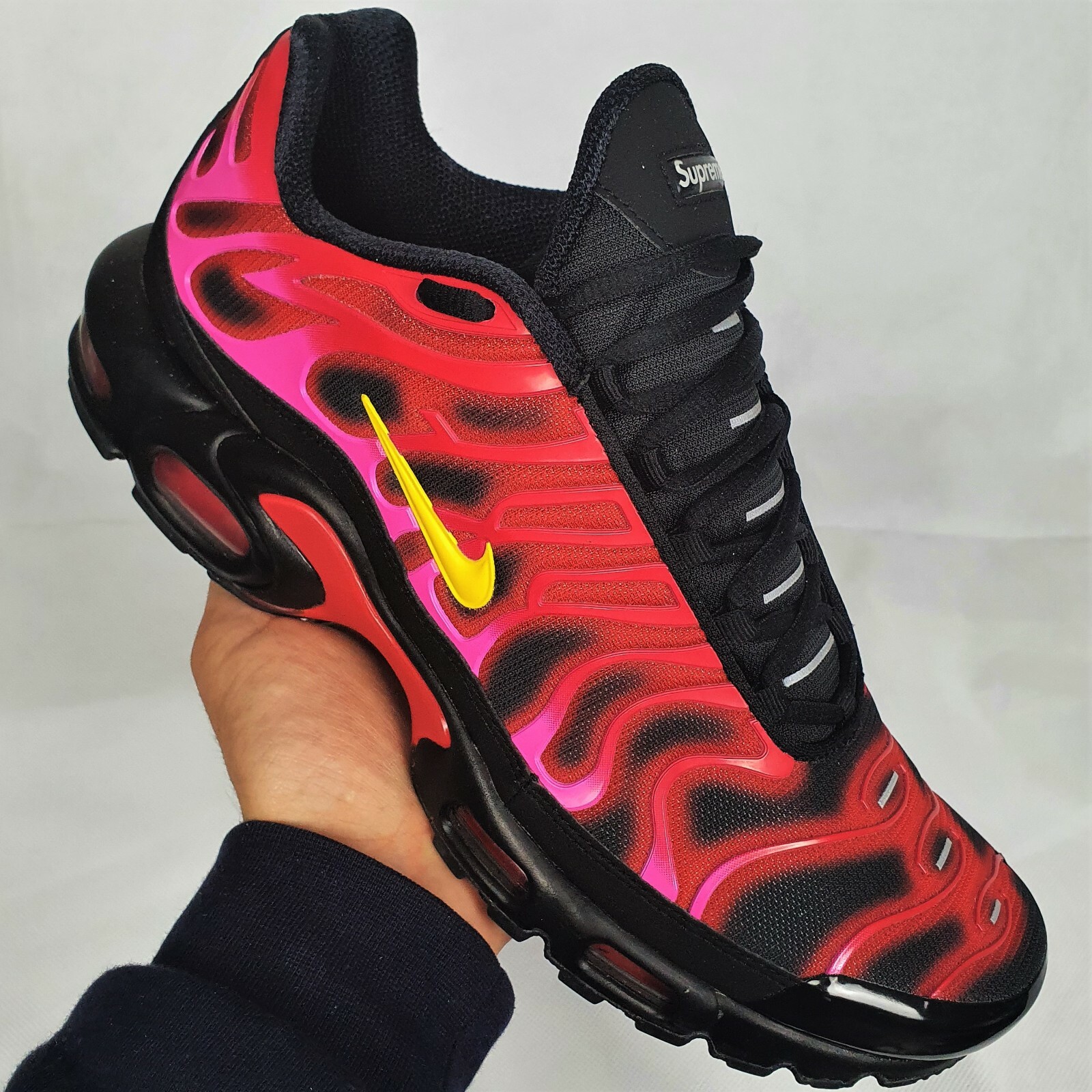 Size 9 Men\u0026#039;s Supreme Nike Air Max Plus Black Fire Pink Redberries |  eBay