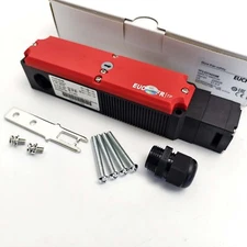 1pcs New Safety Switch for Euchner TP3-537A024M 084161