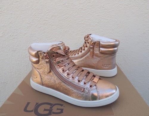 ugg sneaker gold