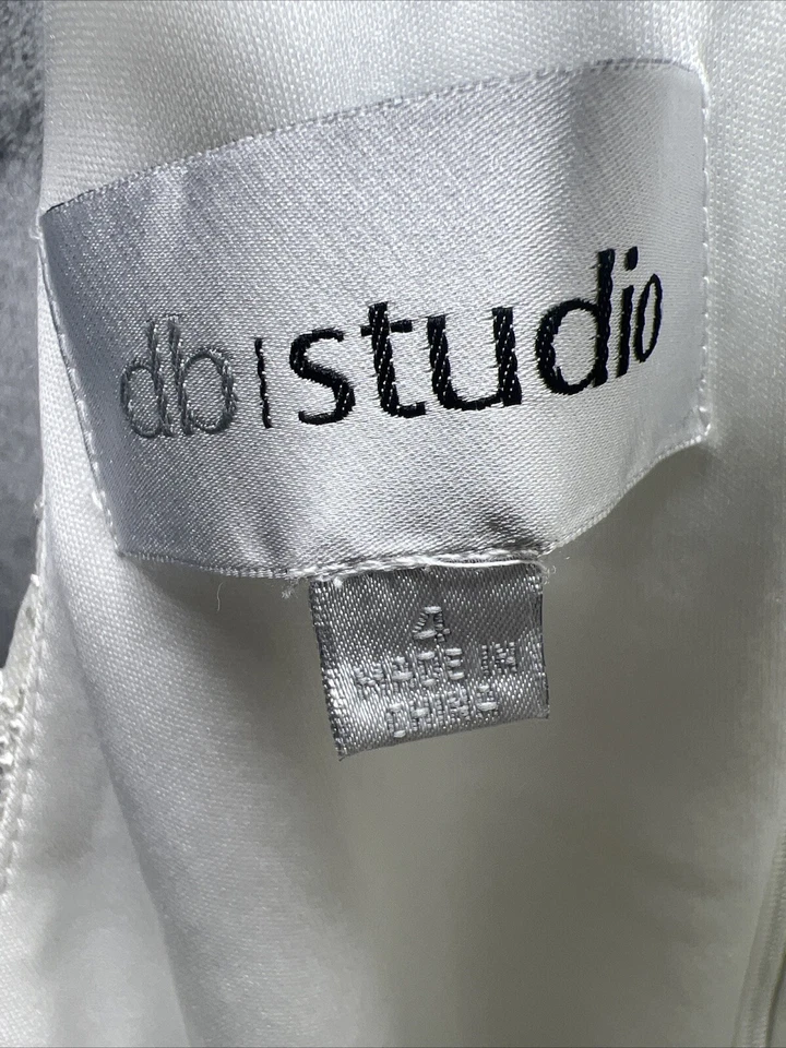 David Bridal (db) Sleeves Wedding Dress Woman’s size 4 Rhinestones - Image 2 of 4