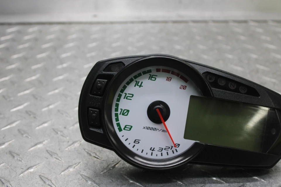Kawasaki Ninja ZX6R 2009 Monster Energy Speedo Gauge 25031-0241 11.015 ODO Foto 2 de 4