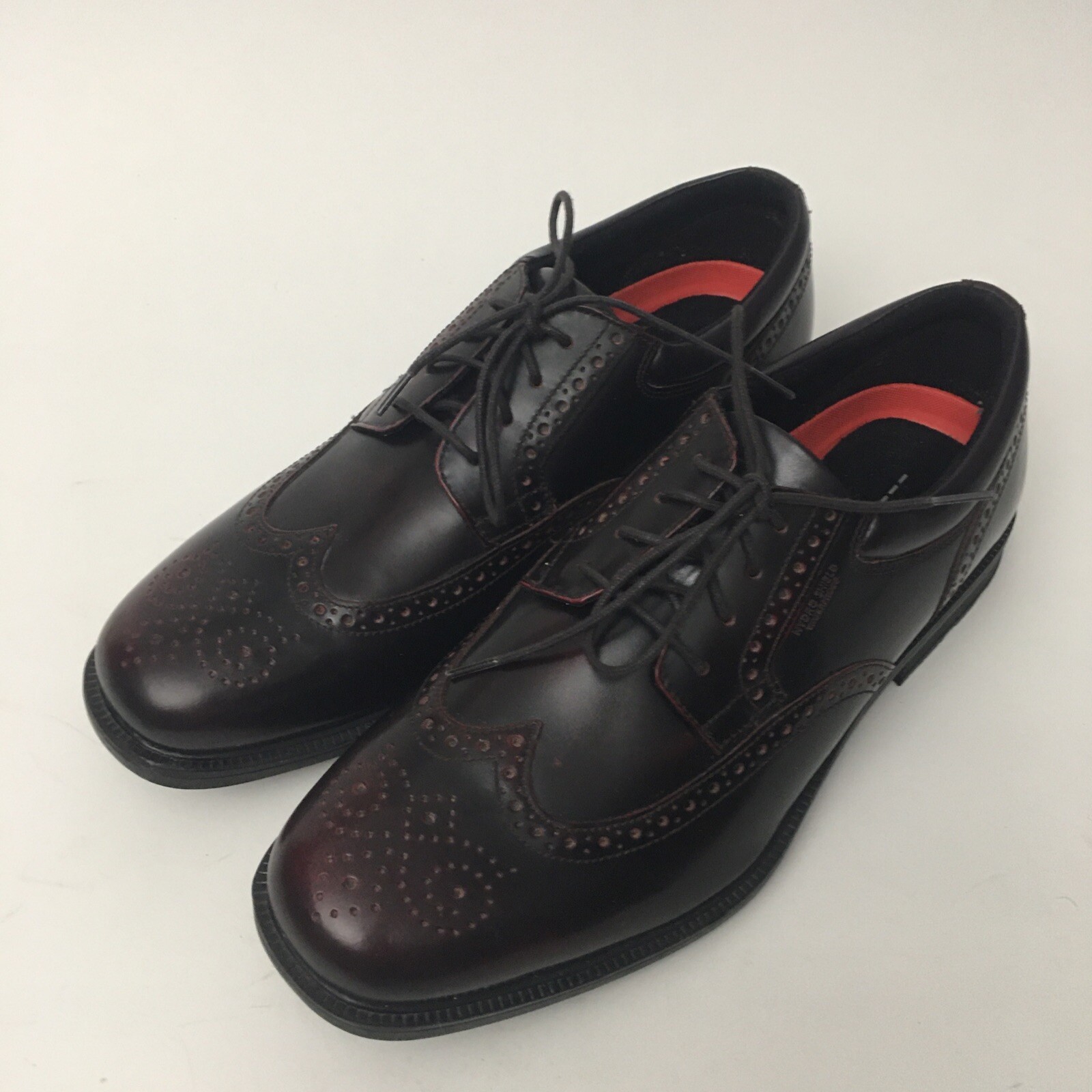 SAOLA Scarpe Oxford da uomo Rockport in pelle borgogna taglia 11 5 V75364 da uomo con ~India~in perfette condizioni