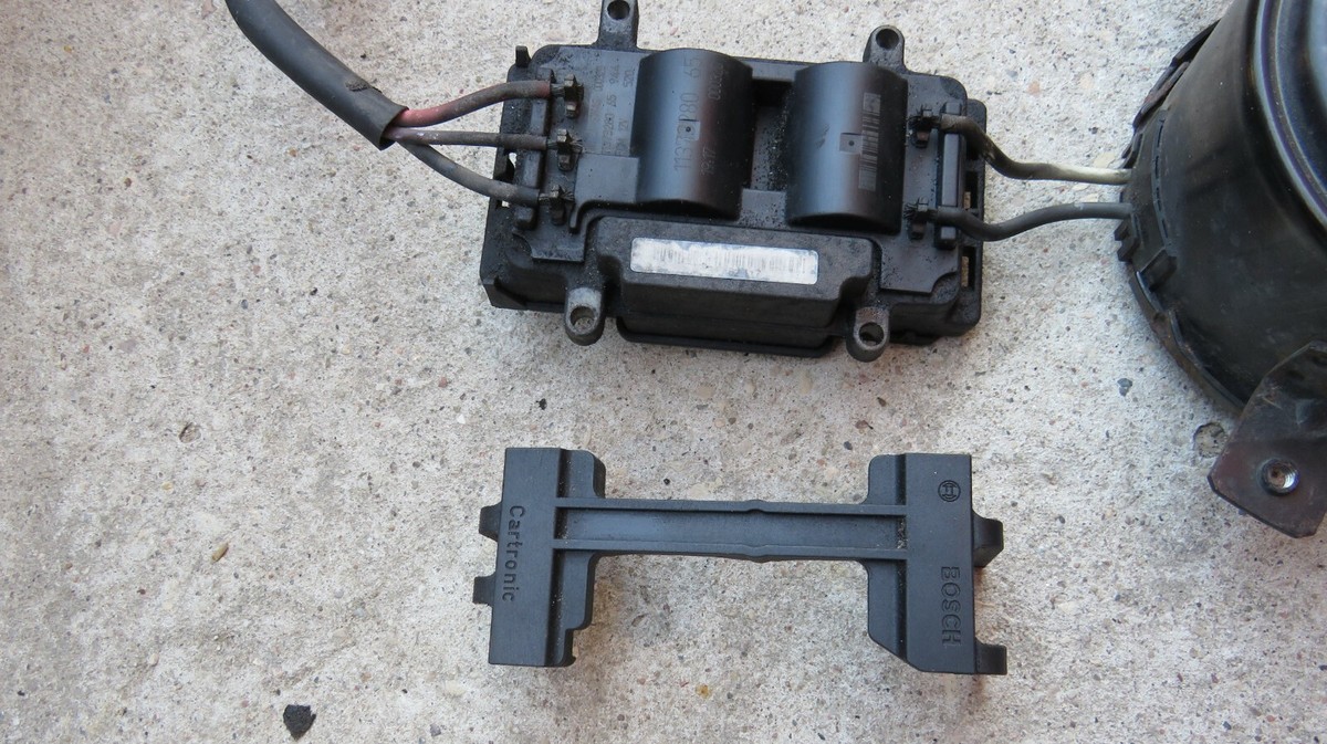 BMW E46 - Motorlüfter Elektrolüfter + ECU / 11373280 65 / BOSCH 