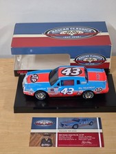 1984 43 Richard Petty STP Daytona Firecracker 400 200th Win 1/24 Classics