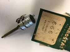 RTV 666 CLAROSTAT POTENTIOMETER  600 & 1 MEG NOS
