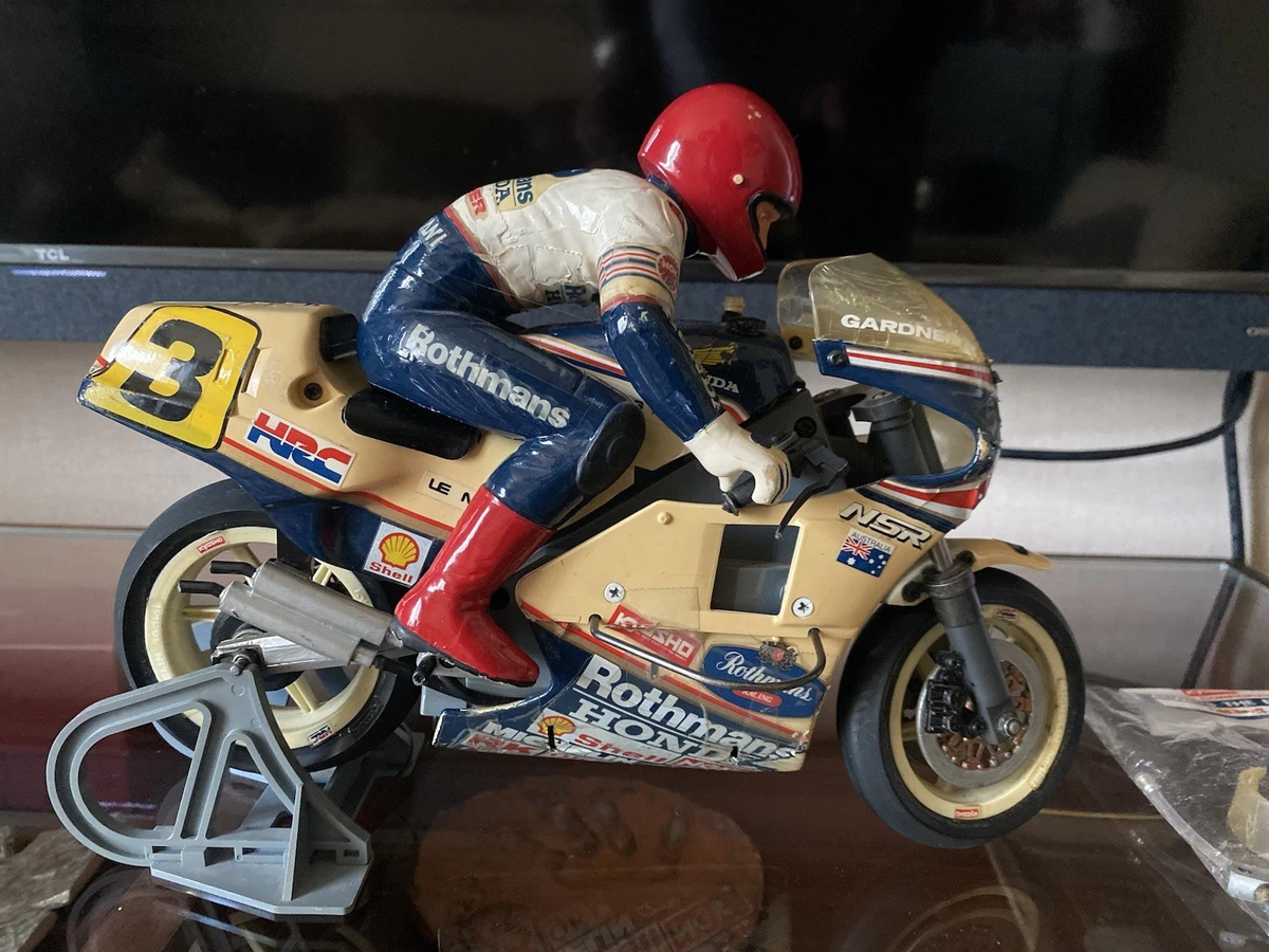 Voiture RC vintage thermique - Modélisme