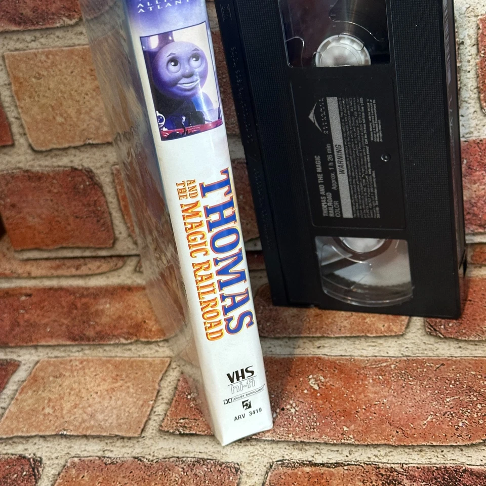 Thomas And The Magic Railroad VHS Used Peter Fonda Alec Baldwin Kids Clamshell Foto 3 de 3