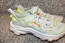 Sorel Women’s Sz 10.5 Shoes Kinetic Breakthru Tech Lace Sneakers Multicolor