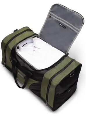 Swiss Tech Urban Trek Green Duffle Bag 28 x15 x12.5 