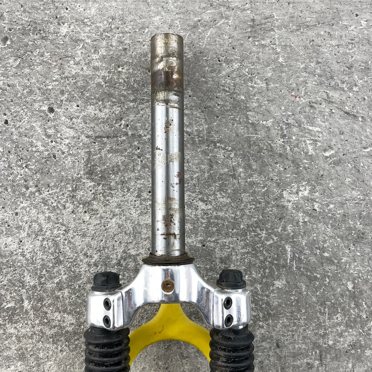 パーツ ROCK SHOX QUADRA 21 s-l1200.png