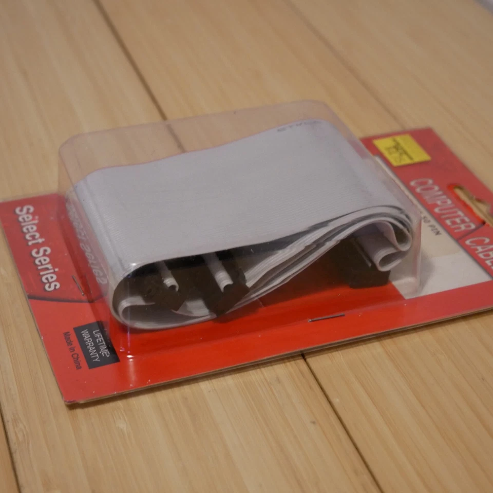 Vintage NOS 2 Device - 50-pin - Internal Gray PVC SCSI Cable (24 inches) - Image 4 of 4