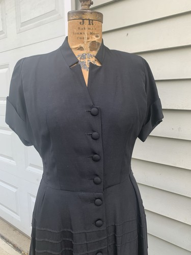 Vintage 1950s New Look Black Rayon Dress Medium Bust 38 - Picture 3 of 20