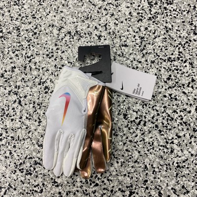 Nike Adult Vapor Jet 7.0 Football Gloves White Gold Size Medium