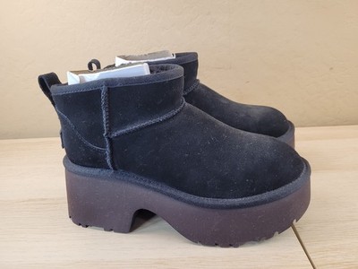 UGG Classic Ultra Mini New Heights Womens Size 8 Boots Black Suede Wool Lined