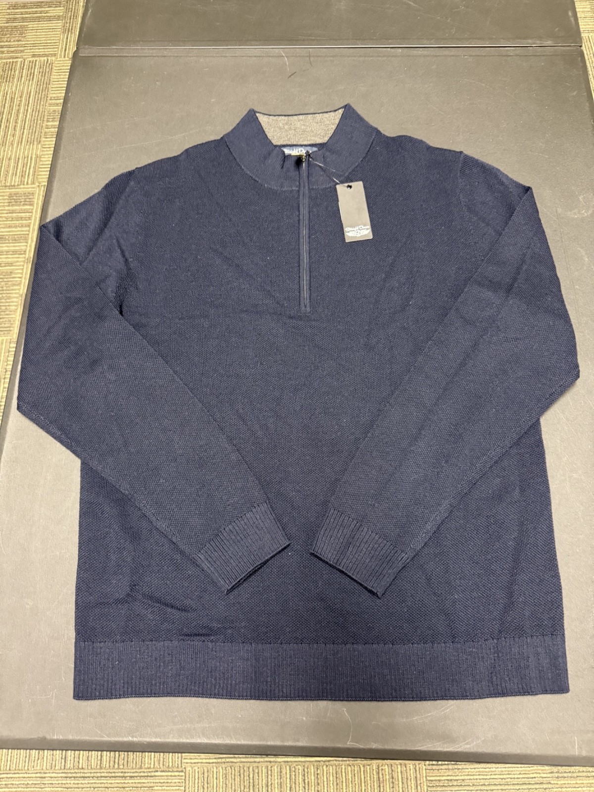 NWT MEN'S STRAIGHT DOWN 1/4 ZIP SWEATER, SIZE: M, COLOR: NAVY (M10.22)