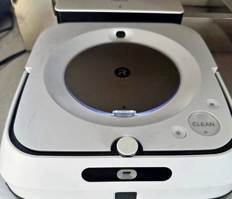 Робот-швабра iRobot Braava Jet M6 Ultimate с подключением к Wi-Fi - белая - Изображение 2 из 4