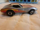 VINTAGE 1988 HOT WHEELS - CORVETTE STINGRAY #9241 - 1:64 - DIE CAST