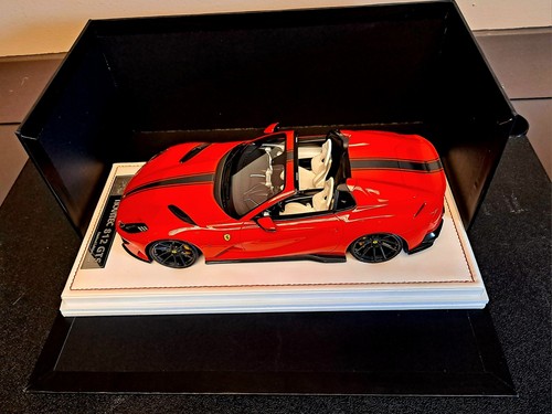 Ivy Models 1/18 Ferrari 812 Novitec-Rosso Corsa Red-White Leather Plexiglas Case - Bild 16 von 20