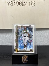 2025 Topps Holiday Fernando Tatis Jr #H170 Wreath and Lights SP SD Padres 