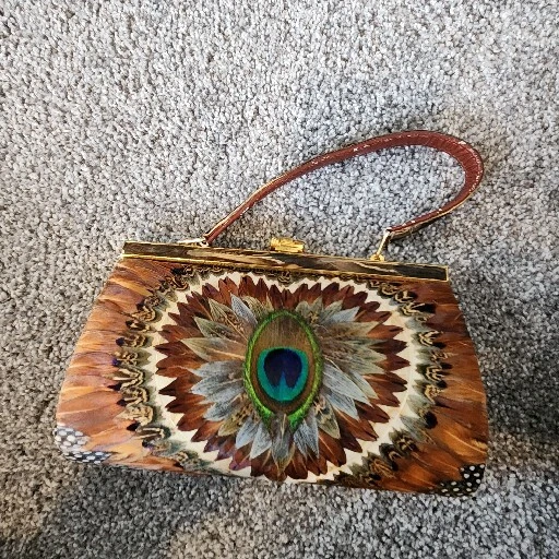 white feather purse - Gem