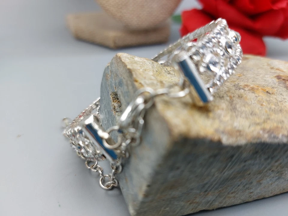 Brazalete Napier Firmado Tono Plata Tejido Abierto Cristal Estrás Ajustable Foto 4 de 4