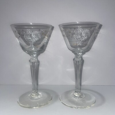 grinch wine glass decorative hand painted glass custom made to order the grinch that sto   Dez Designs