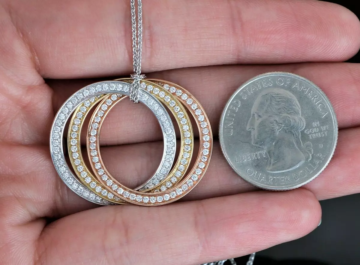 3 circle 2024 pendant necklace
