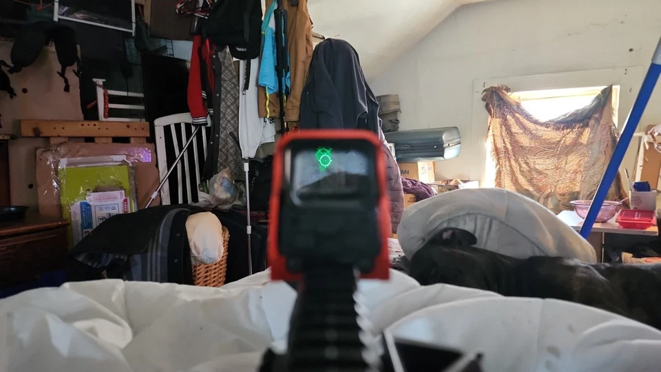 Interruptor de correa de 6 disparos Steel Strike bípode mira de punto rojo y codicia empuñadura adicional Foto 4 de 4