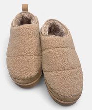 Women  s Beige Cozy Fleece Lined Slip-On Slippers 8.5