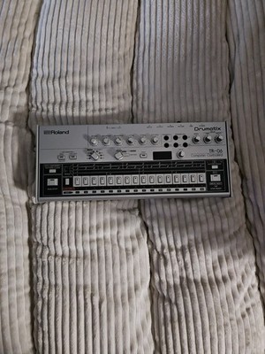 Roland TR-06 Drumatix