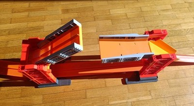 *Hot Wheels * coole Stunt Bridge * Track Builder * 