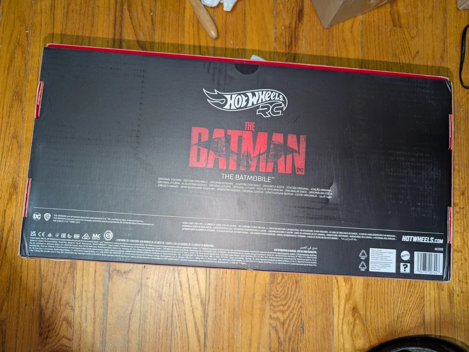 Hot Wheels R/C The BATMAN The Original BatMobile HCD19 1:10 Scale - Image 2 of 4