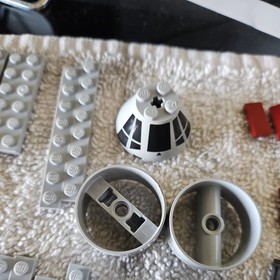 LEGO Star Wars: Midi-Scale Millennium Falcon (7778)