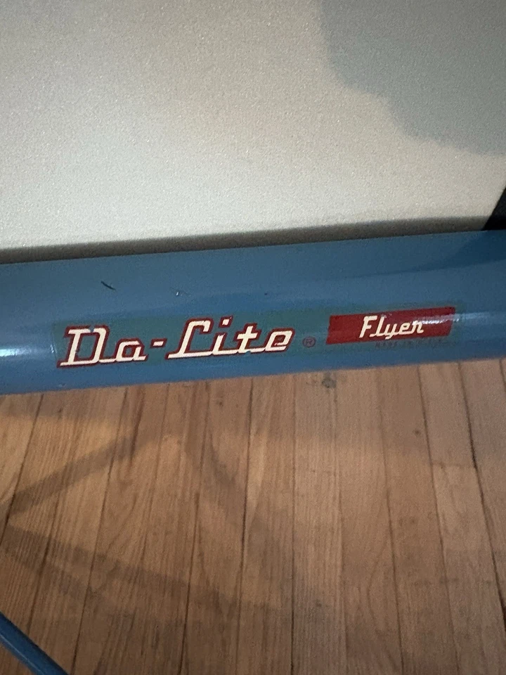 Vintage DA-LITE Movie Slide Projection Portable Screen 40x40 - Image 3 of 4