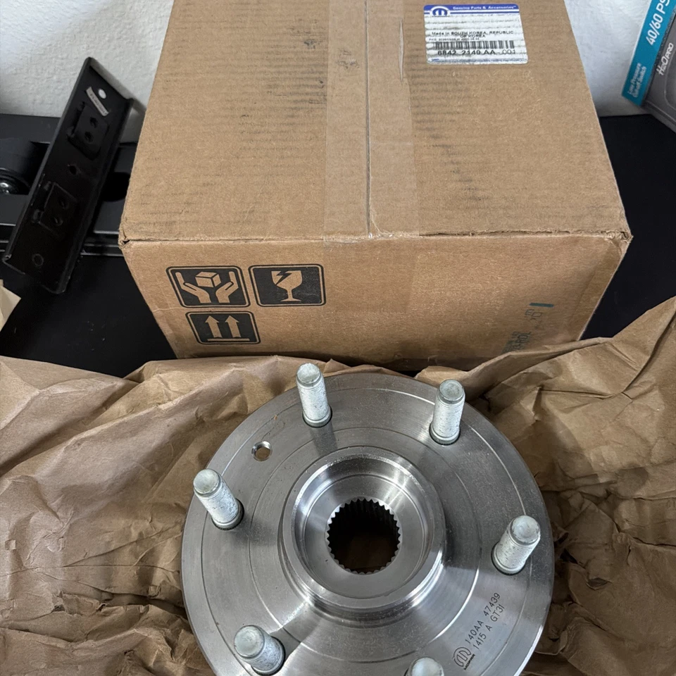 Brake Hub And Bearing, Front Right OEM Mopar 68422140AA 2022-2025 Ram Wagoner - Bild 1 von 4