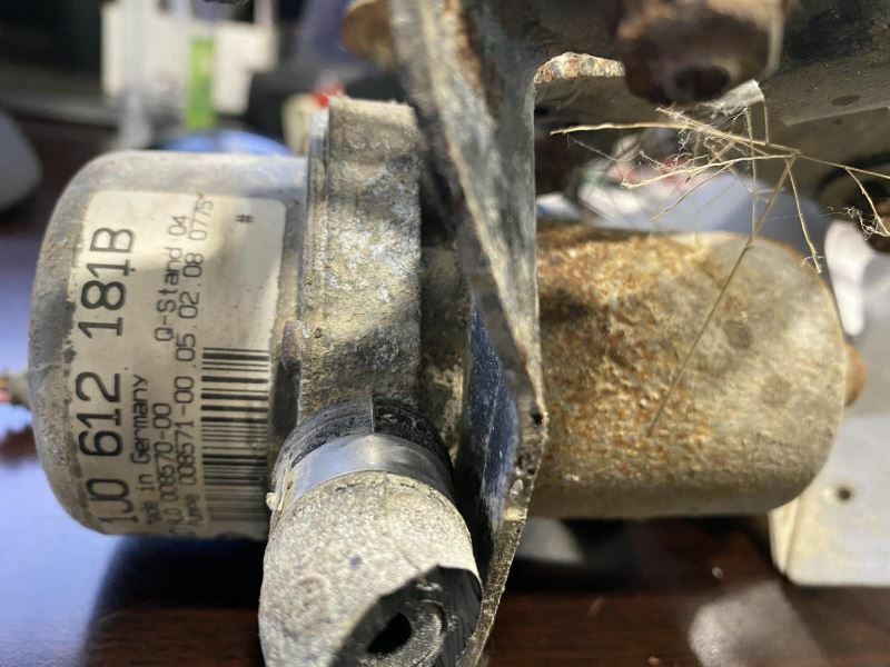 Vacuum Pump 1.9L Turbo Diesel Engine ID Alh Brake Fits 9805 BEETLE