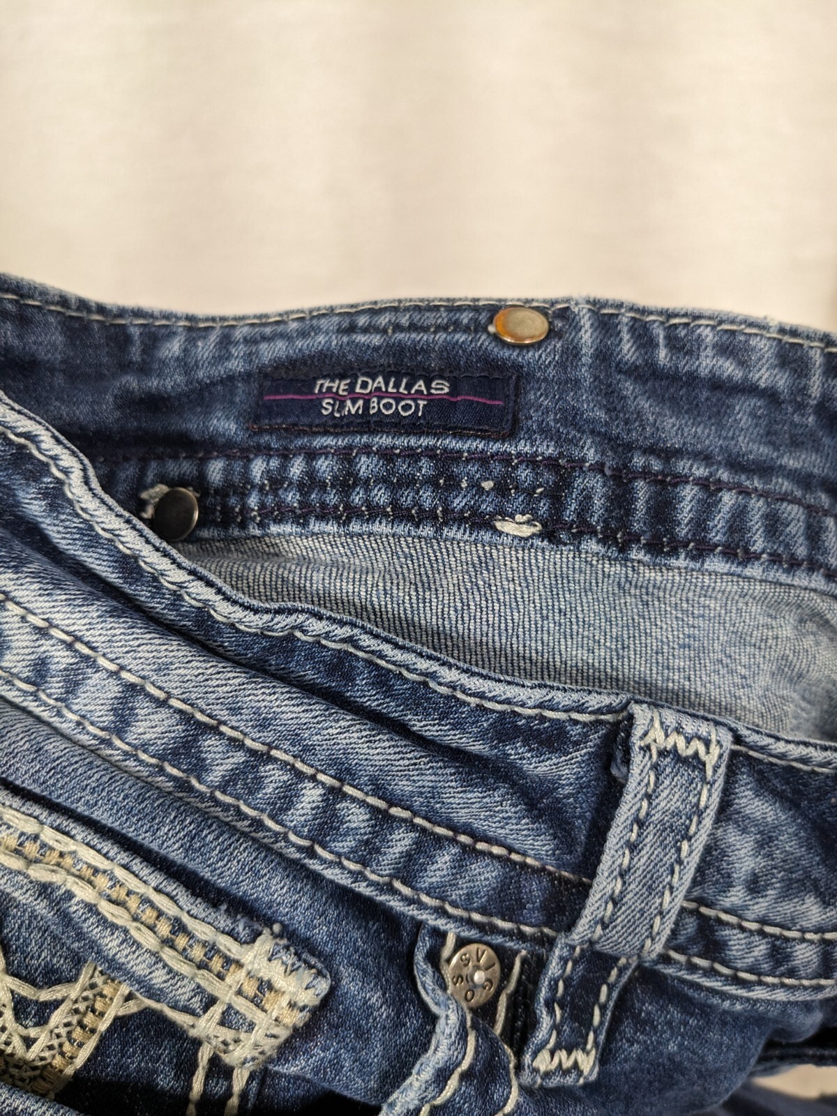 Vigoss Women’s Jeans - The Dallas Slim Boot Size 9/10 Length 33