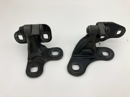 BMW Z4 E85 E86 2006-2009 FRONT DOOR HINGE RIGHT DRIVERS 7051748 7036788 - Picture 1 of 2