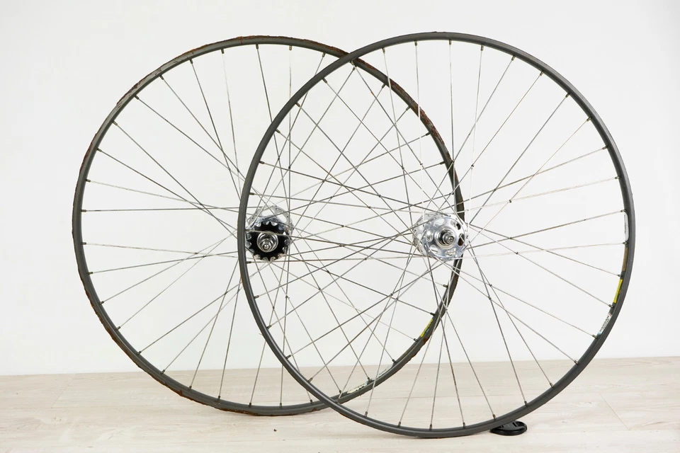 CAMPAGNOLO RECORD HIGH FLANSCH TRACK WHEELS 700c 28" TUBULAR BIKE VINTAGE 60S... - Bild 4 von 4