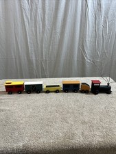 Vintage Custom Handmade Wooden Train Set Engine And Five Cars 200-002