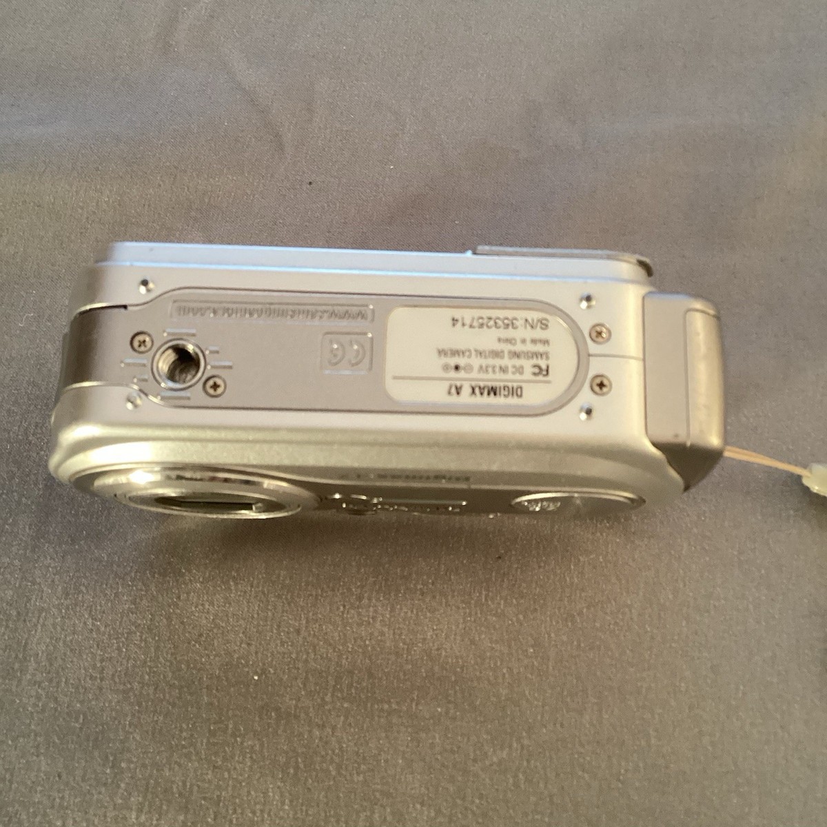 Samsung Digimax A7 7.0MP Digital Camera Silver Lanyard Pocket