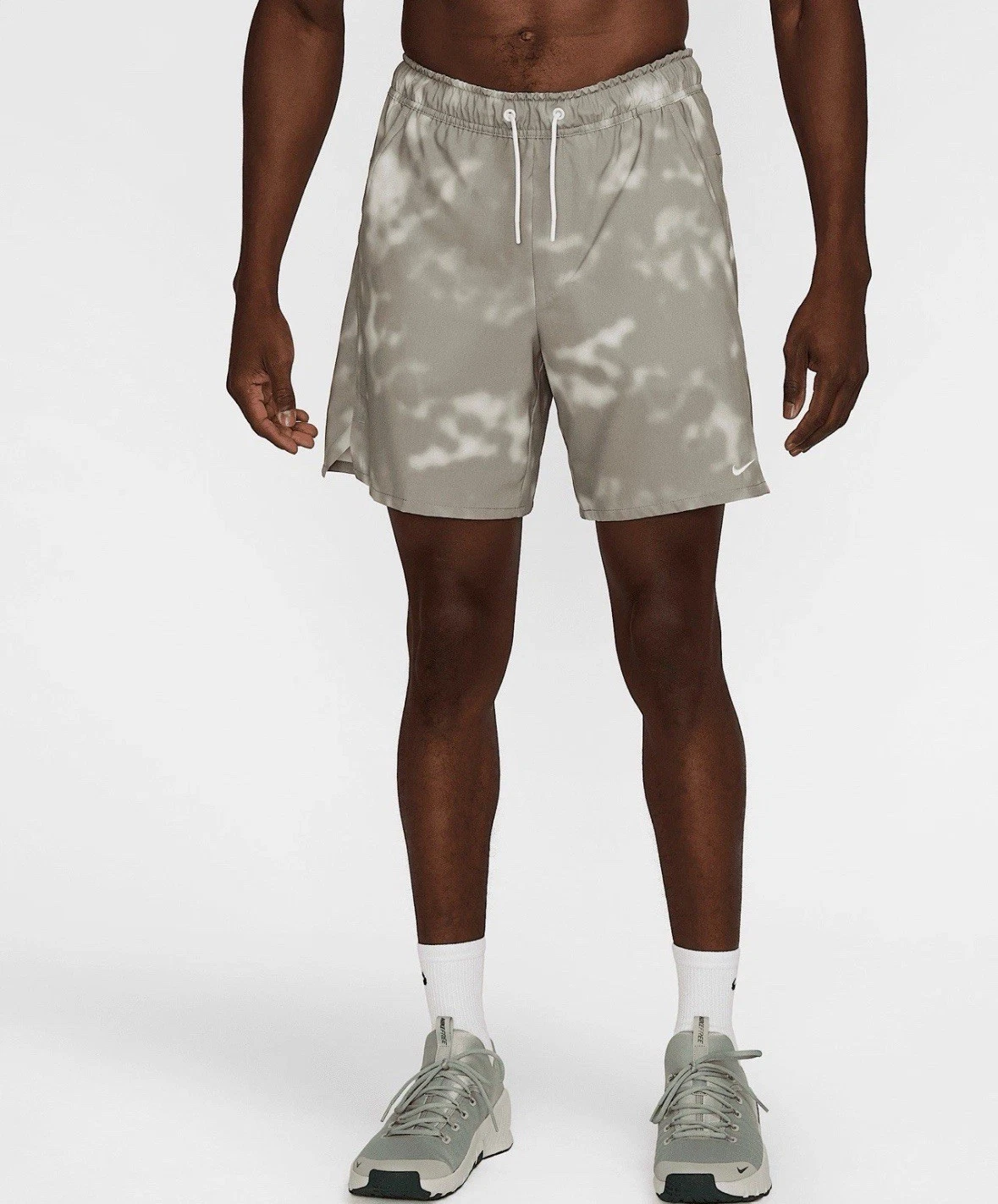 Nike Unlimited 7” Shorts Athletic Versatile HM9673-133 $70 Men's Size Large